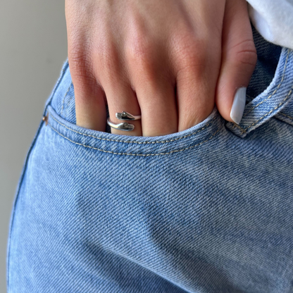 MONORA – PRSTAN VEČNEGA OBJEMA